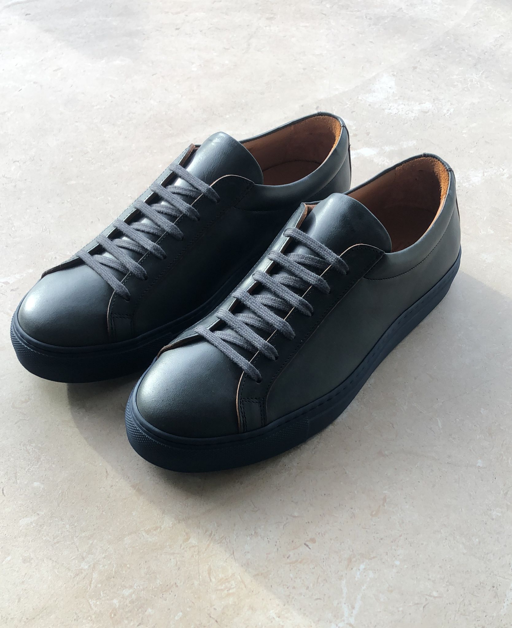 SF-01 v2 Low Top Leather Sneakers - Horween Chromexcel Navy, Blue Sole - Size 40